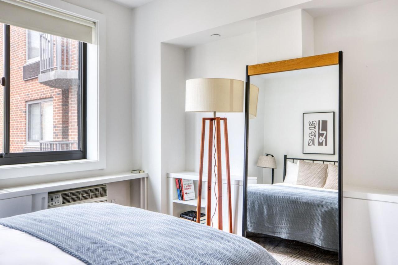 Central Chelsea 1br W Gym Balcony Doorman Nyc-33 Apartment New York
