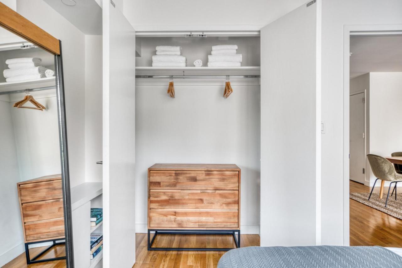 Central Chelsea 1br W Gym Balcony Doorman Nyc-33 New York